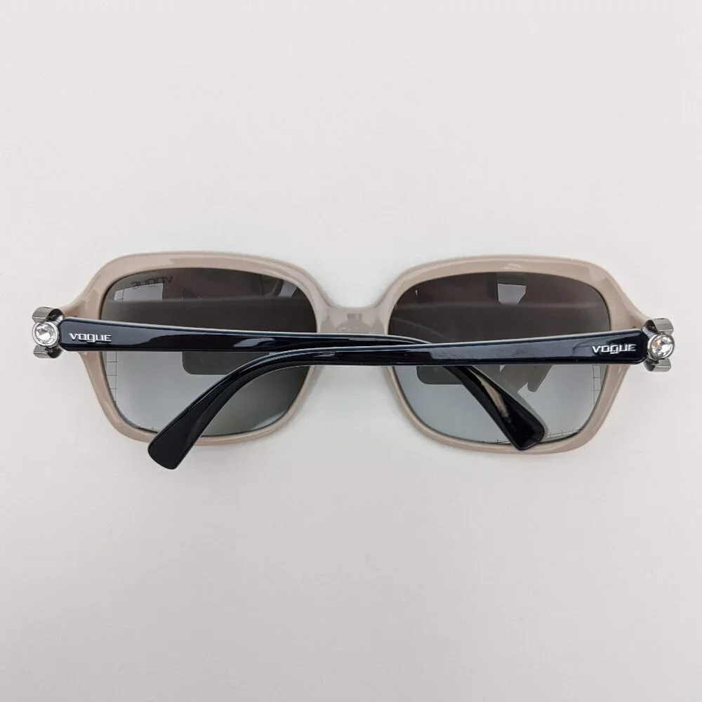 🕶️Vogue VO2994-SB 2350/11 Sunglasses 57/18 130 /KAG109🕶️ - Picture 2 of 6